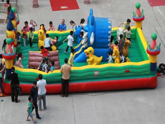 Oyun alanı Çocuklar için şişme trampolin parkı Büyük şişme sıçrama evi kapalı